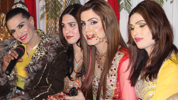transgender pakistan Hajj volunteers
